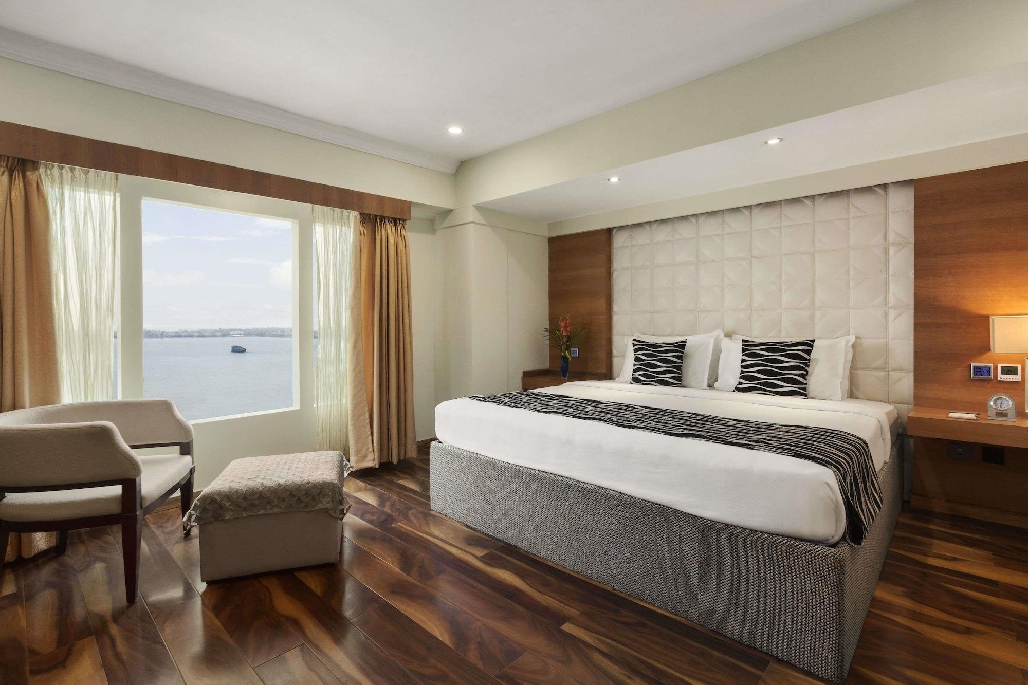 รามาดา บาย วินด์แฮม อัลเลปปีย์ Hotel Alappuzha ภายนอก รูปภาพ