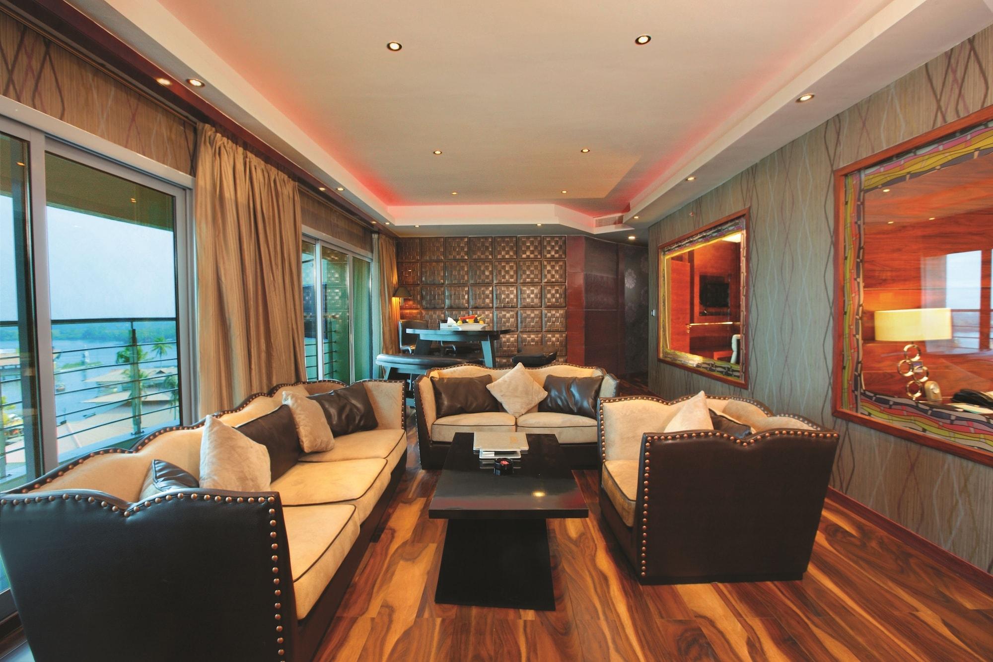 รามาดา บาย วินด์แฮม อัลเลปปีย์ Hotel Alappuzha ภายนอก รูปภาพ
