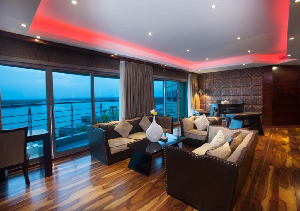 รามาดา บาย วินด์แฮม อัลเลปปีย์ Hotel Alappuzha ภายนอก รูปภาพ