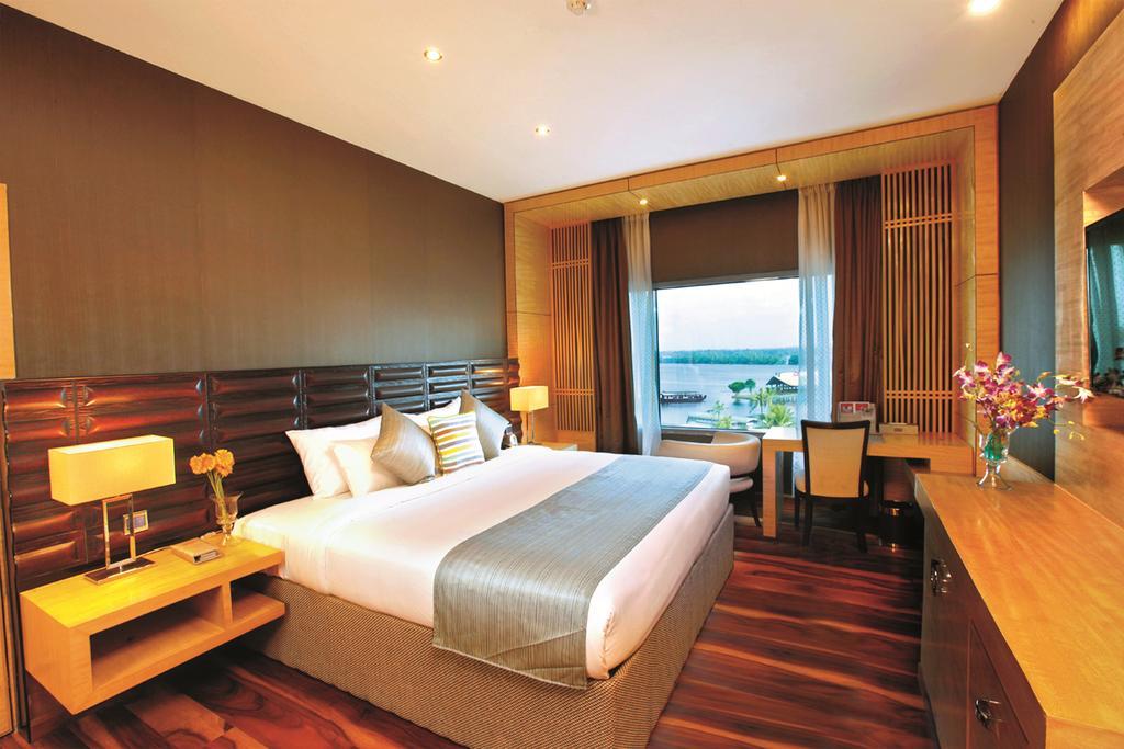 รามาดา บาย วินด์แฮม อัลเลปปีย์ Hotel Alappuzha ภายนอก รูปภาพ
